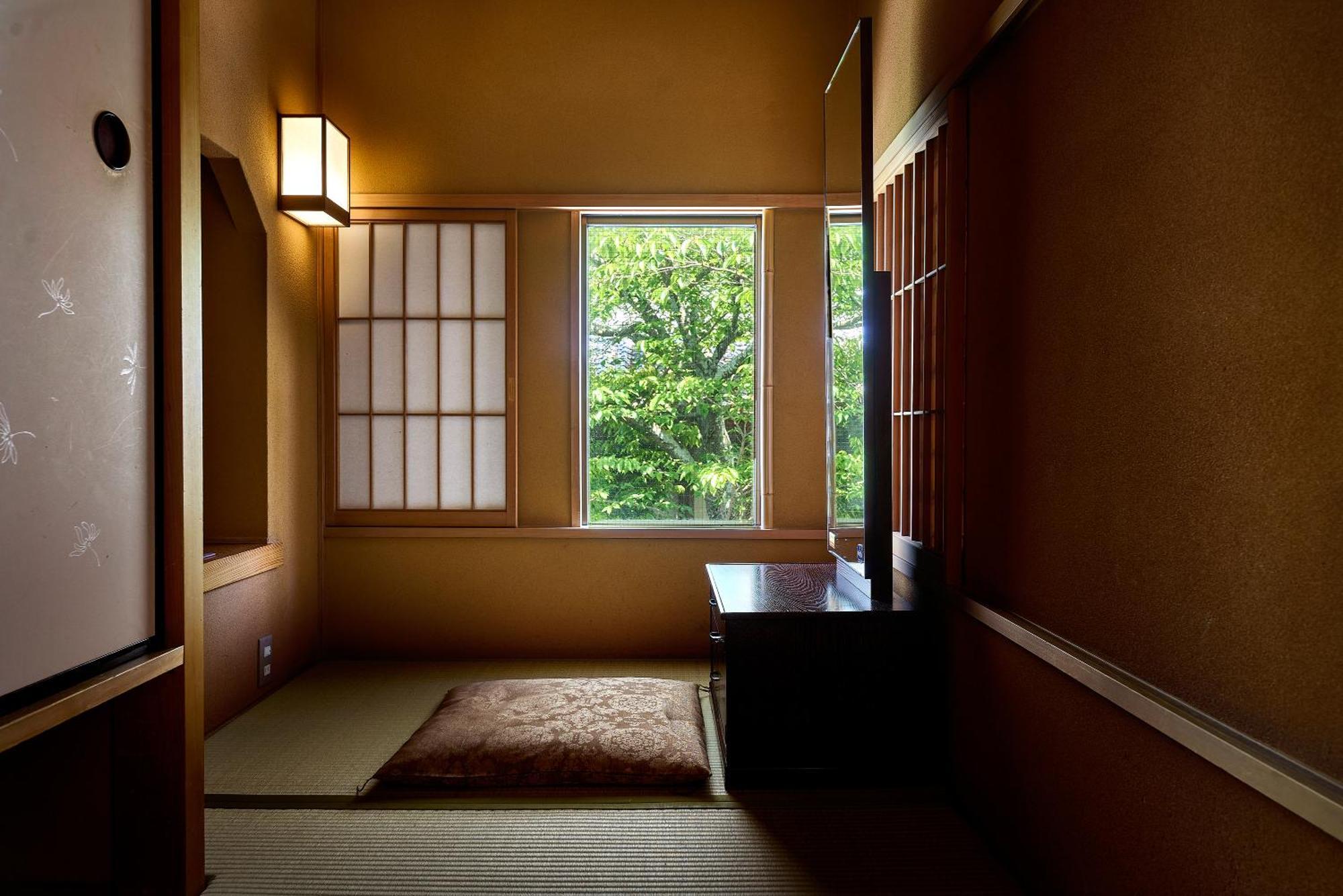 Yamatoya Besso Ryokan Matsuyama (Ehime)